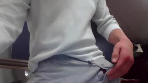 Snapshot of cammyman6900 chatting on 02.11.25 cammyman6900 online show from 02.11.25