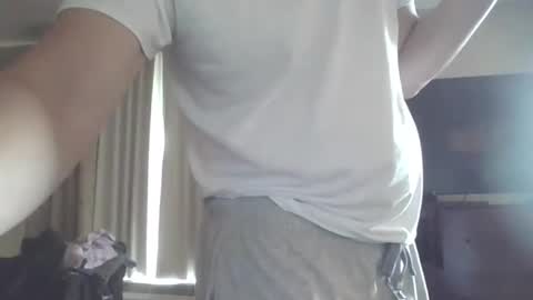 Snapshot of cammyman6900 chatting on 09.09.25 cammyman6900 online show from 09.09.25