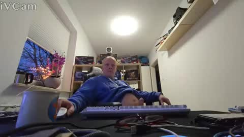 campdavid79 online show from 01.01.25