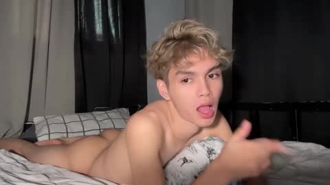 Snapshot of camwithethan chatting on 02.17.26 Ethan online show from 02.17.26