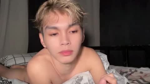 Snapshot of camwithethan chatting on 02.25.26 Ethan online show from 02.25.26