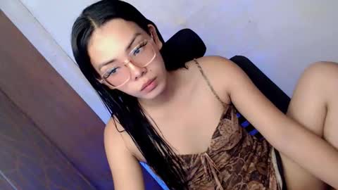 Snapshot of candi_blows chatting on 06.08.26 Candi online show from 06.08.26