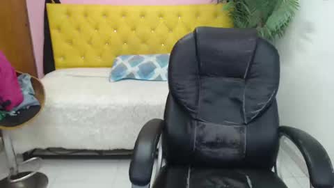 Snapshot of candiapole chatting on 02.22.25 Candy online show from 02.22.25