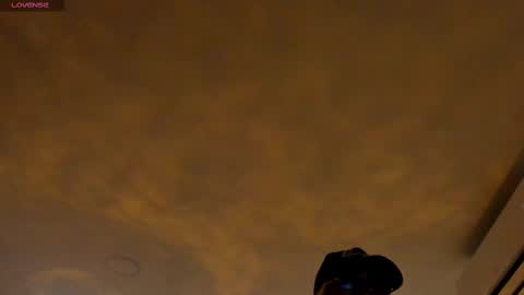 Candie  online show from 03.04.25