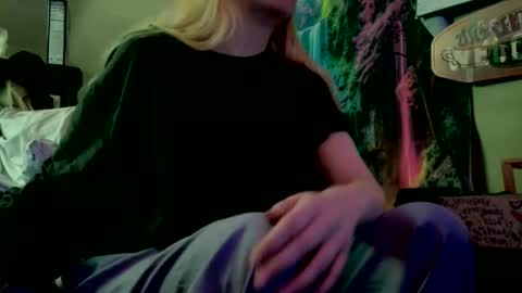 Snapshot of candismiths chatting on 03.17.26 Candi online show from 03.17.26