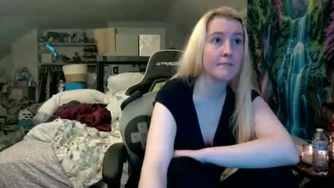 Candi online show from 05.12.26