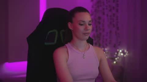 Snapshot of candy__storm chatting on 03.25.26 Candy Storm online show from 03.25.26