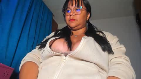Snapshot of candy_browm1 chatting on 05.19.26 Candy Brown online show from 05.19.26
