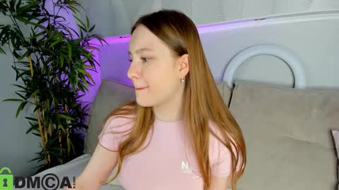 Snapshot of candy_cansew chatting on 03.20.26 Candy online show from 03.20.26