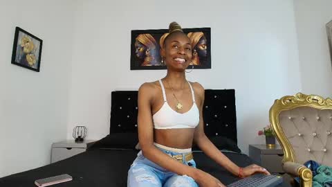 Snapshot of candy_cross_ chatting on 05.18.26 Katy online show from 05.18.26