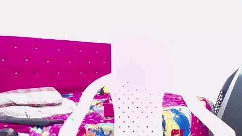 CANDY DUSTANO online show from 01.08.25