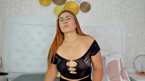 Snapshot of candy_eyes_ chatting on 06.25.26 candy eyes online show from 06.25.26