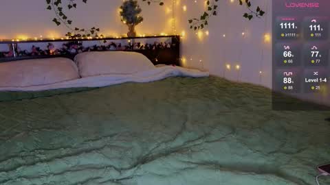 candy_flosse online show from 02.12.26