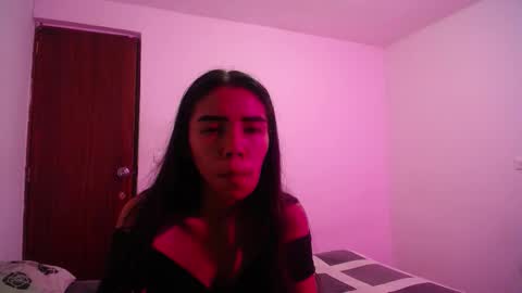 Snapshot of candy_grey28 chatting on 10.20.25 Candy Grey online show from 10.20.25