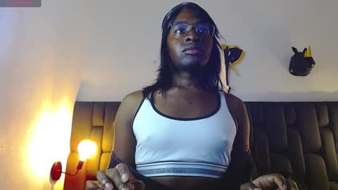 Snapshot of candy_lovee6 chatting on 01.23.25 CANDY LOVE DANNA online show from 01.23.25