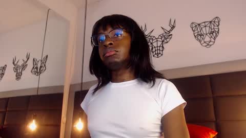 Snapshot of candy_lovee6 chatting on 02.23.25 CANDY LOVE DANNA online show from 02.23.25