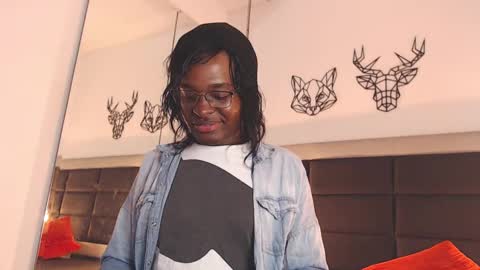 Snapshot of candy_lovee6 chatting on 09.30.25 CANDY LOVE DANNA online show from 09.30.25