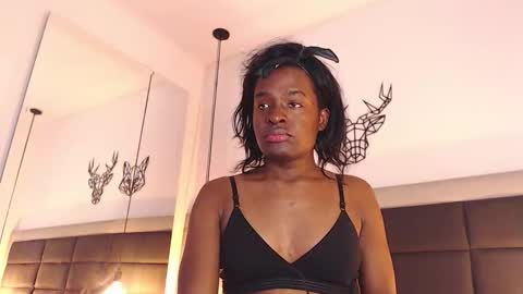 Snapshot of candy_lovee6 chatting on 10.26.25 CANDY LOVE DANNA online show from 10.26.25