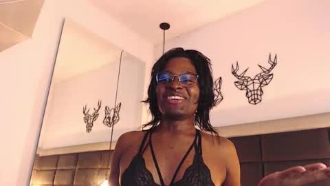 Snapshot of candy_lovee6 chatting on 11.09.25 CANDY LOVE DANNA online show from 11.09.25