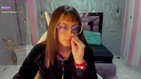 Snapshot of candy_morgan412 chatting on 10.25.25 Ania online show from 10.25.25