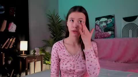 Sandy online show from 09.20.25