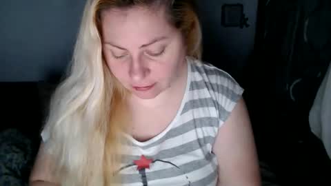 Laura online show from 02.04.25