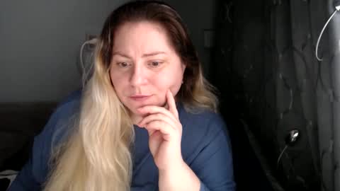 Laura online show from 02.10.26