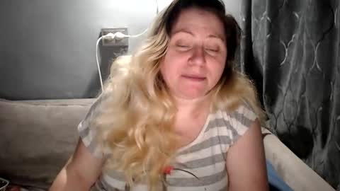 Laura online show from 04.03.26