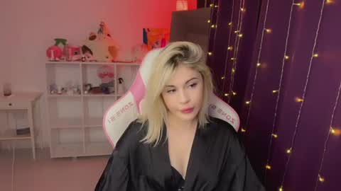 You can call me HH online show from 12.05.25