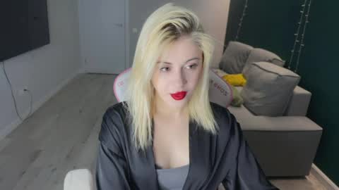 You can call me HH online show from 04.20.26