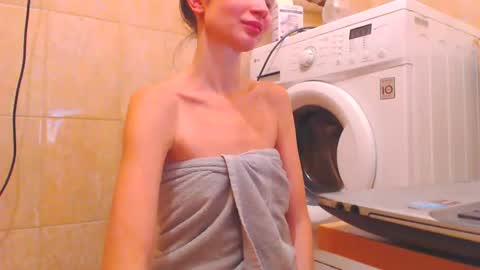 Snapshot of candyjesx chatting on 12.10.24 CANDYJESx online show from 12.10.24