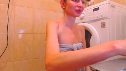 Snapshot of candyjesx chatting on 12.12.24 CANDYJESx online show from 12.12.24