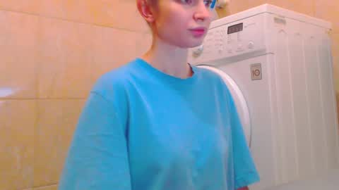 Snapshot of candyjesx chatting on 01.15.25 CANDYJESx online show from 01.15.25