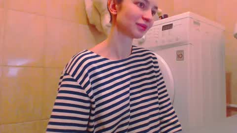 Snapshot of candyjesx chatting on 01.28.25 CANDYJESx online show from 01.28.25