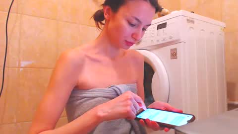 Snapshot of candyjesx chatting on 02.12.25 CANDYJESx online show from 02.12.25