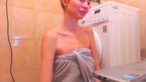 Snapshot of candyjesx chatting on 02.22.25 CANDYJESx online show from 02.22.25