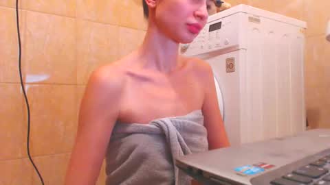 Snapshot of candyjesx chatting on 02.26.25 CANDYJESx online show from 02.26.25