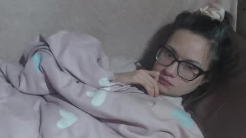 say meow and send tips  online show from 01.19.26