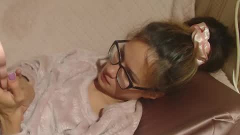 Snapshot of candylady136 chatting on 10.20.25 say meow and send tip online show from 10.20.25