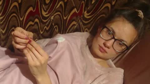 Snapshot of candylady136 chatting on 11.30.25 say meow and send tip online show from 11.30.25