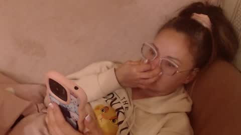 Snapshot of candylady136 chatting on 04.30.26 say meow and send tip online show from 04.30.26