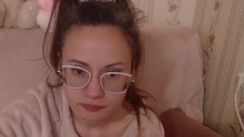 Snapshot of candylady136 chatting on 05.03.26 say meow and send tip online show from 05.03.26
