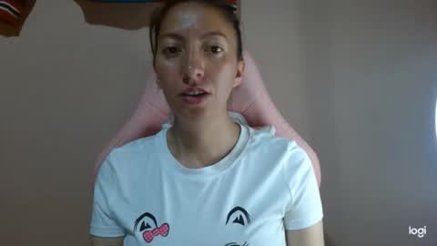 Snapshot of candymilfff chatting on 03.20.26 candymilfff online show from 03.20.26