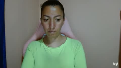 Snapshot of candymilfff chatting on 04.10.26 candymilfff online show from 04.10.26