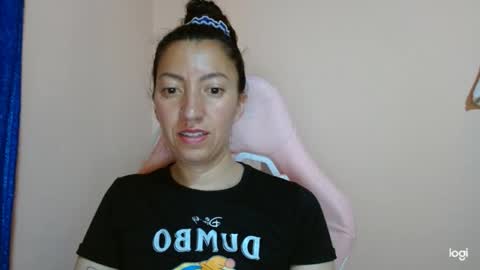 Snapshot of candymilfff chatting on 04.16.26 candymilfff online show from 04.16.26