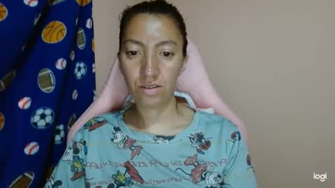 Snapshot of candymilfff chatting on 05.17.26 candymilfff online show from 05.17.26