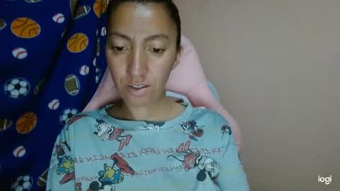 Snapshot of candymilfff chatting on 05.18.26 candymilfff online show from 05.18.26