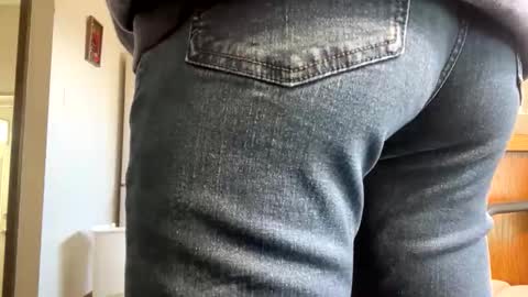 Snapshot of candypeachass chatting on 02.16.26 candypeachass online show from 02.16.26