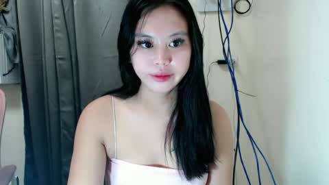 Snapshot of candysweetcum_ chatting on 06.28.26 CALL ME SAM online show from 06.28.26