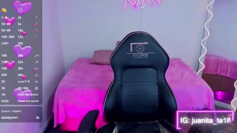 Snapshot of candyy_tay1 chatting on 11.29.25 CANDYY online show from 11.29.25